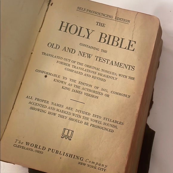 Vintage Holy Bible with Personalized Cover - Picture 3 of 5